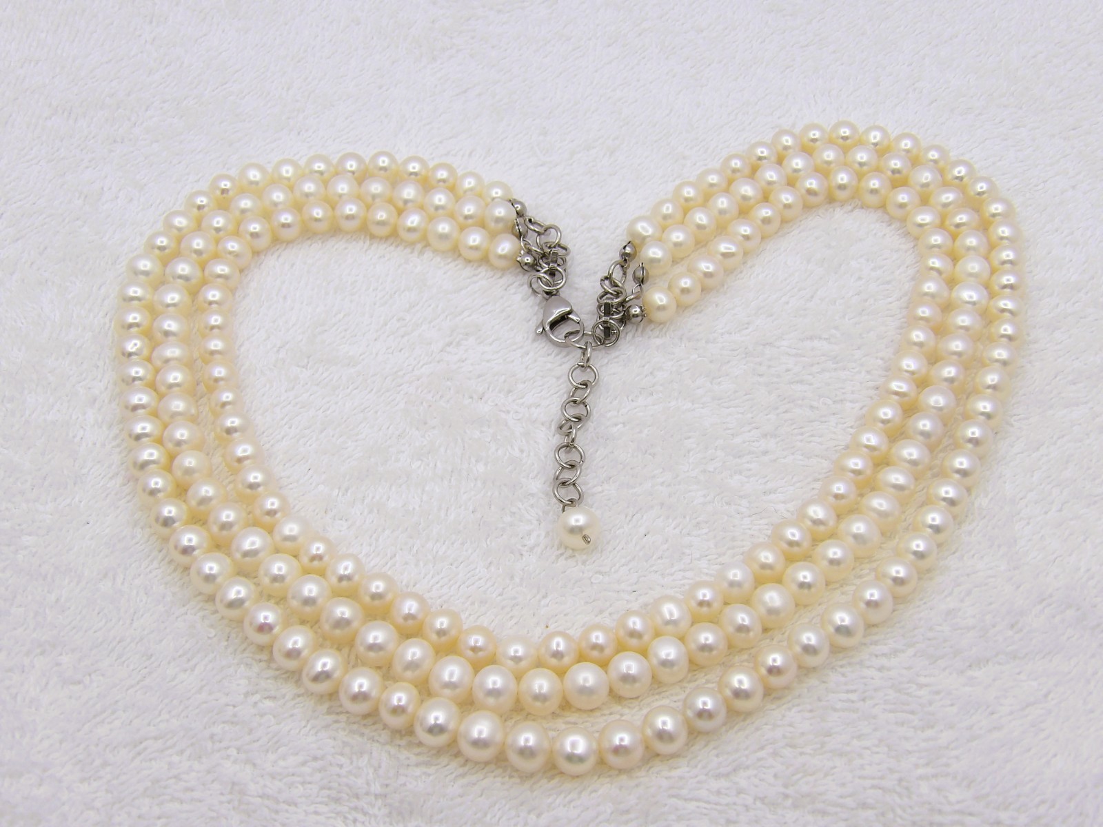 High Quality High Luster Layered Genuine White Freshwater Pearl Necklace NK522