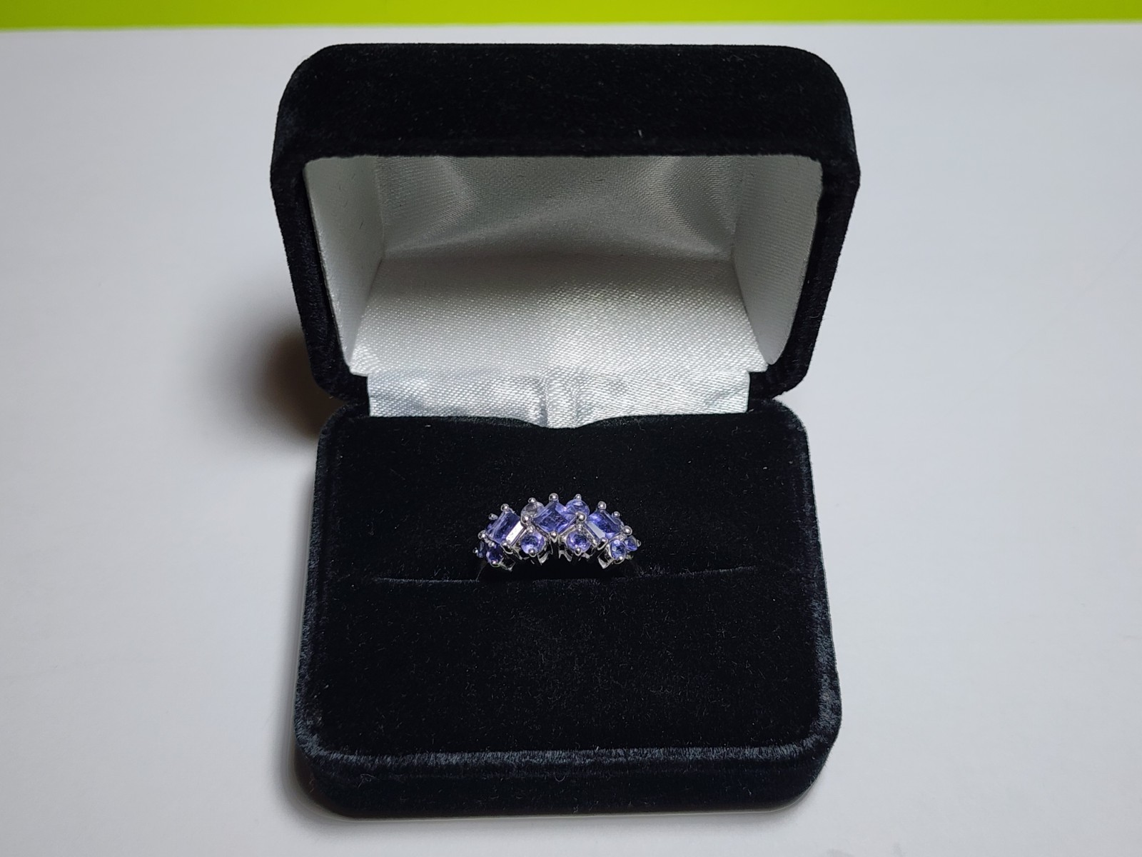 10k White Gold Amethyst Three Row Ring Size 7 Heng Ngai HN Signed
