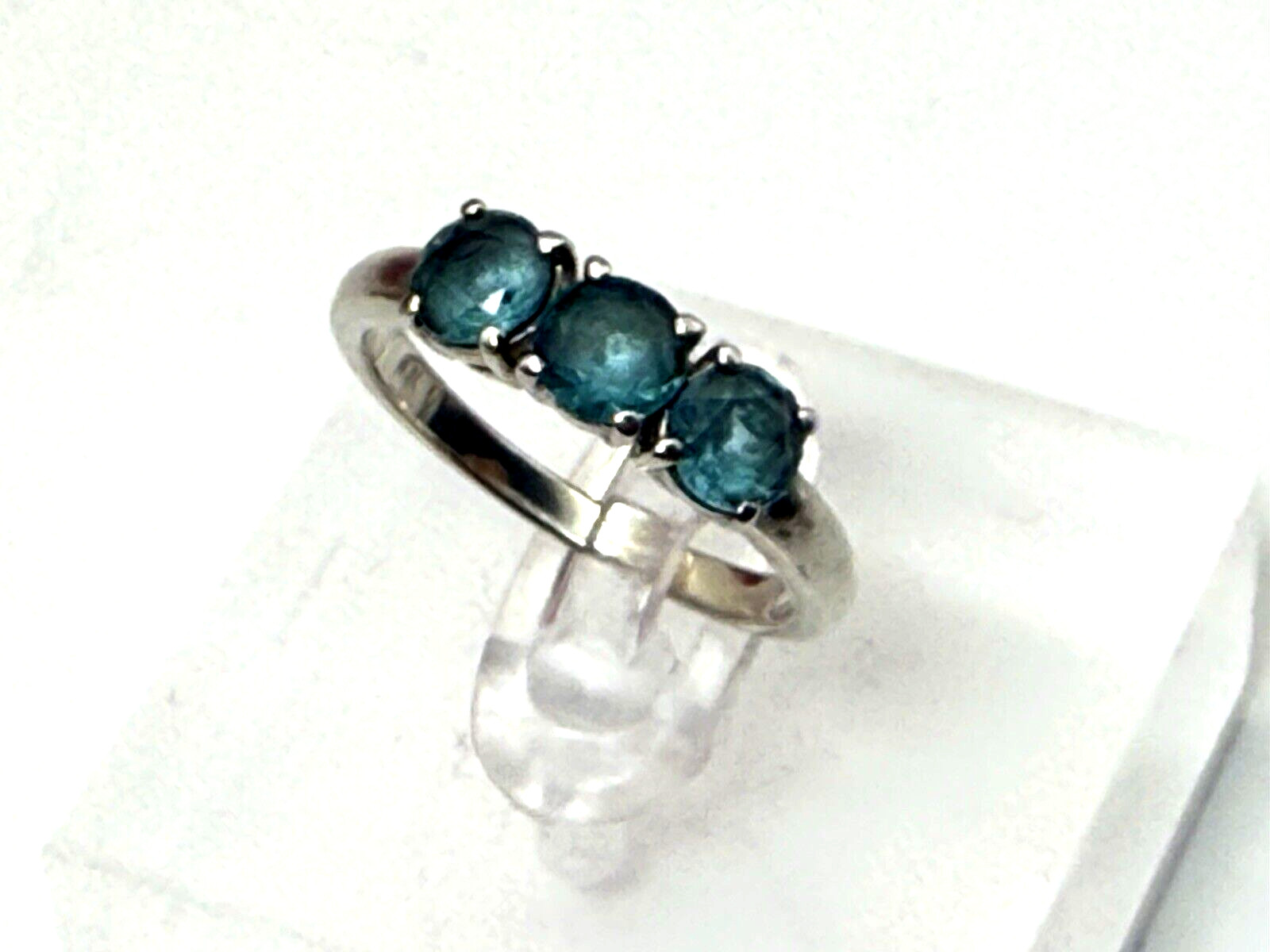 Sterling Silver 925 Ring Jewellery Blue Topaz 2.69g Size N1/2