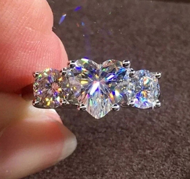 4 Ct Certified Treated Pretty White Diamond Heart Shape Ring.925 Sterling Silver
