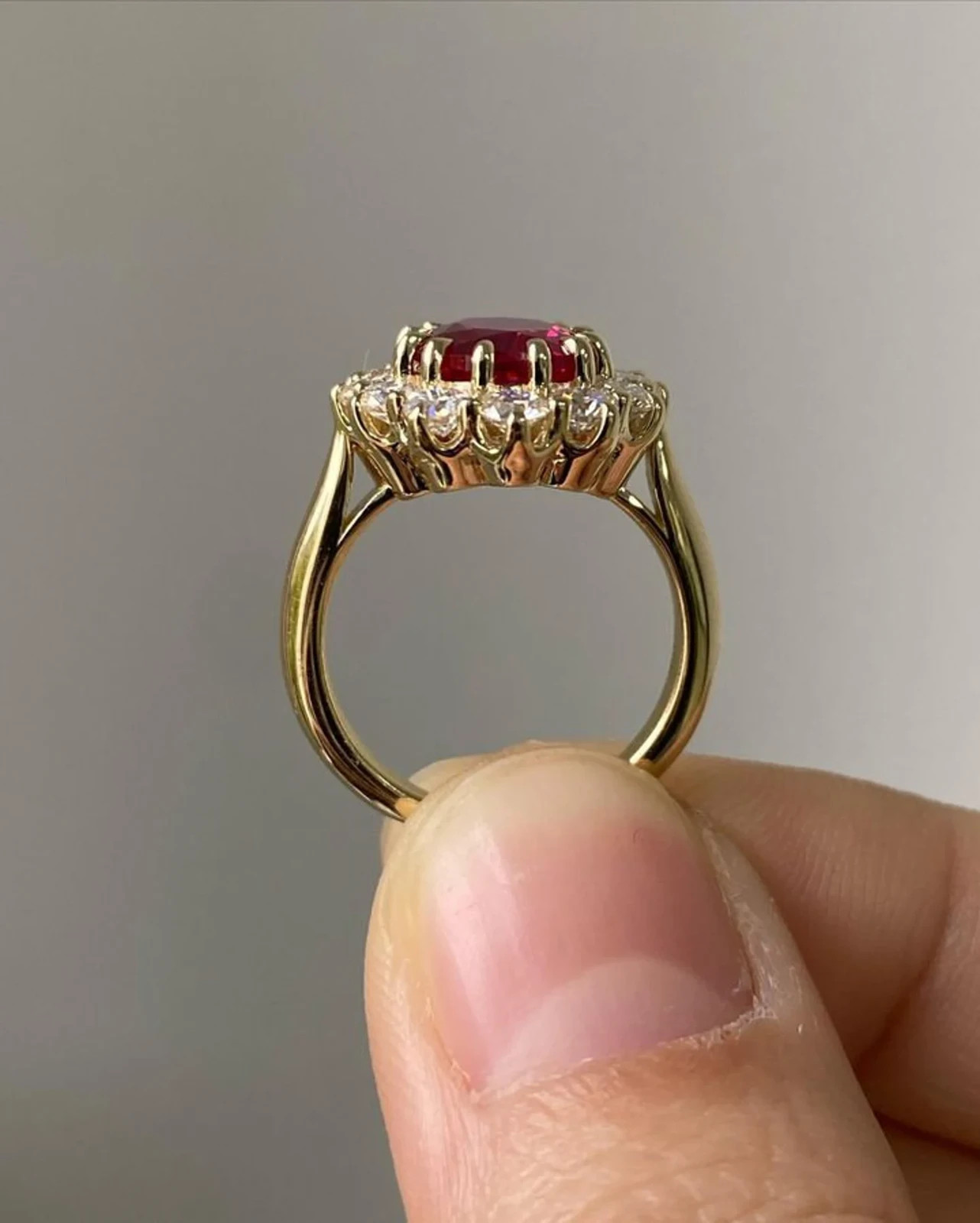 3.10 Ct Oval Natural Ruby & Diamond Anniversary Gift Ring 14k Yellow Gold Size 7