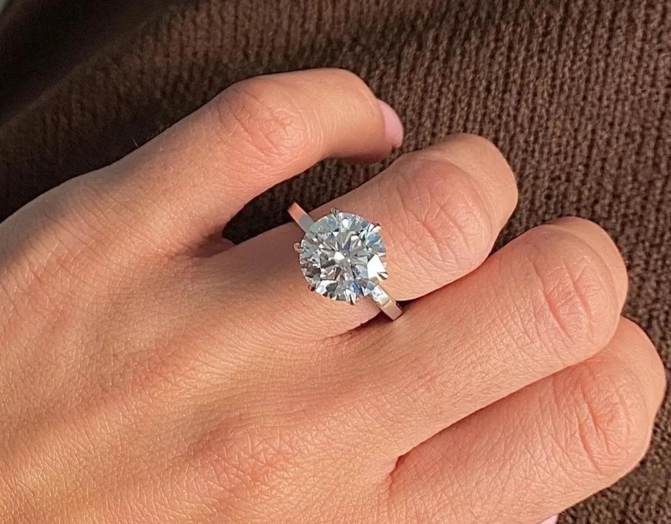 2Ct Round Cut Moissanite Ring | 14K White Gold Plated | D Color VVS1 Clarity
