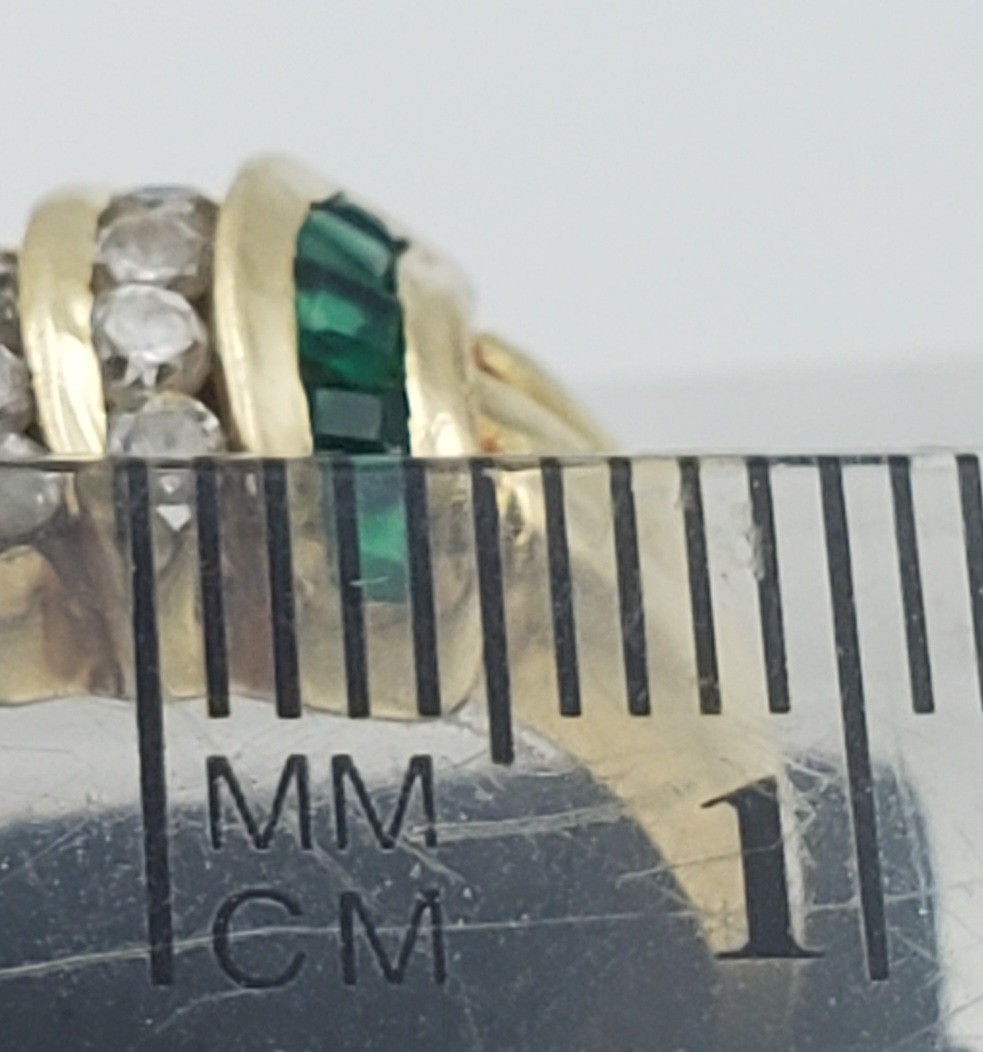14k Solid Yellow Gold 3 Bar/ Bow Design Ring Set With Clear & Green Stones
