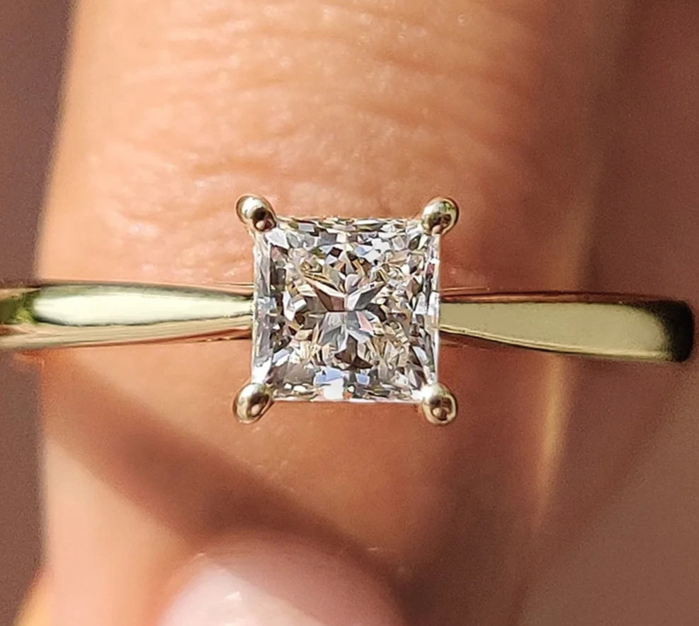 1Ct Princess-Cut EF/VS1 Lab Grown Diamond Solitaire Wedding Ring 14k Yellow Gold
