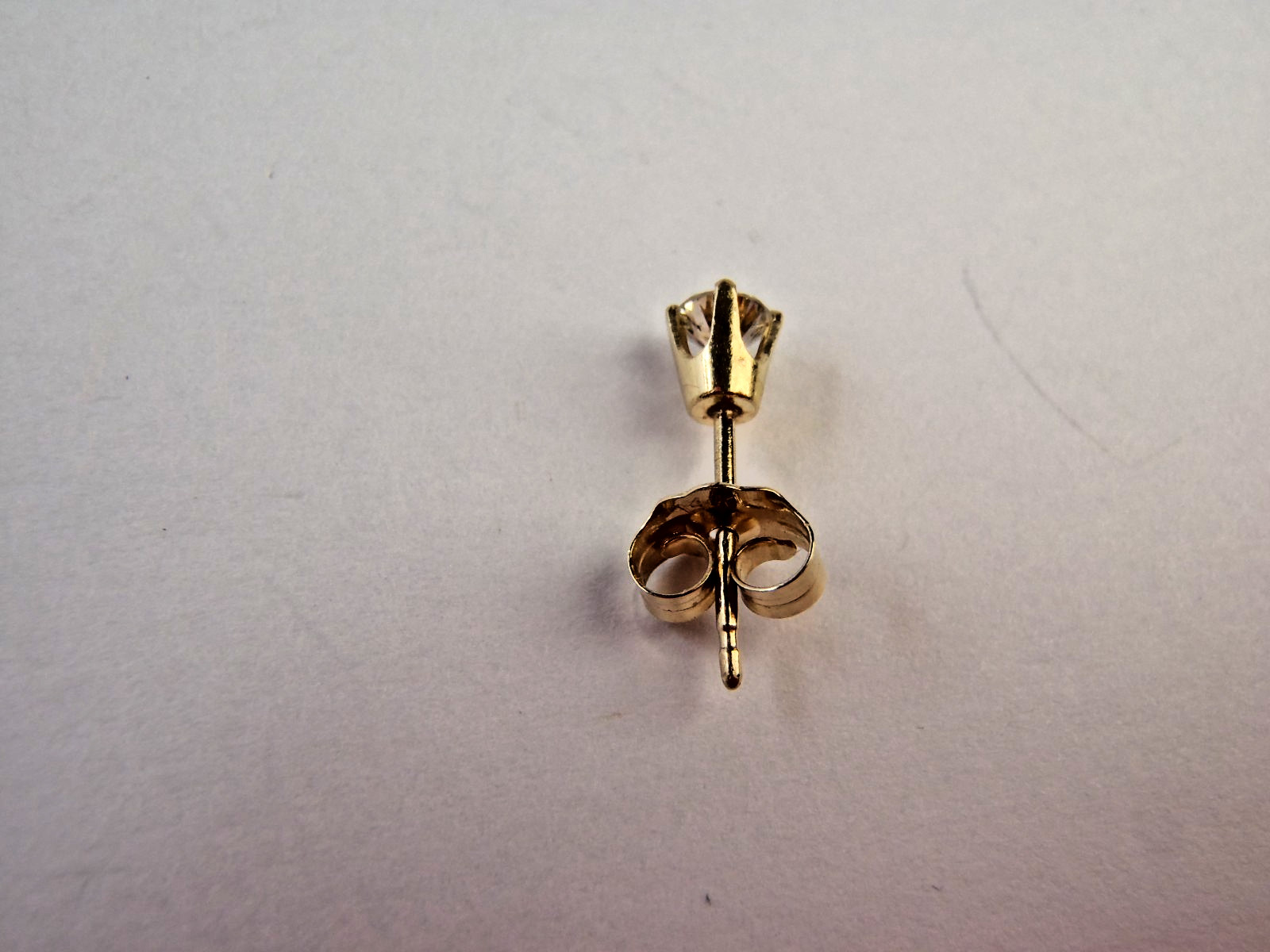 Single Natural Diamond Stud Earring Solid 14K Yellow Gold .14 Tw Male or Female