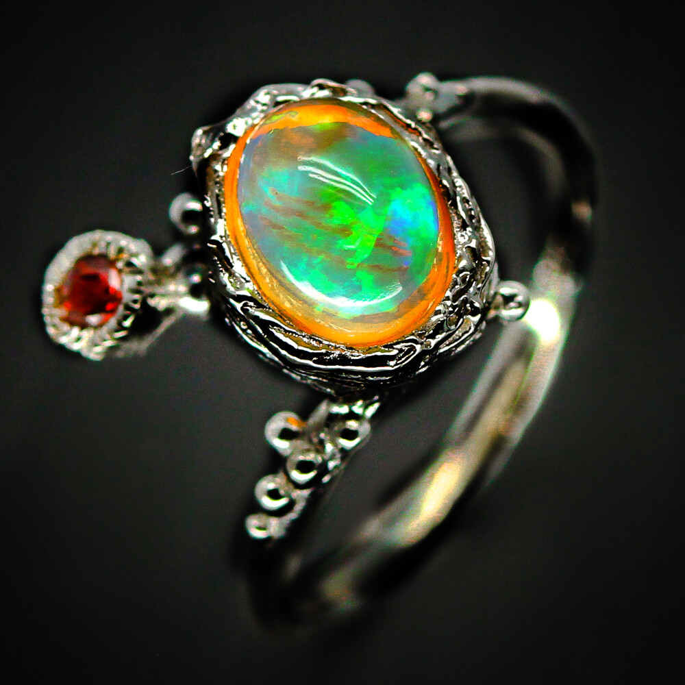 Unheated Natural Opal and garnet Silver Ring 925 Sterling / RVS24