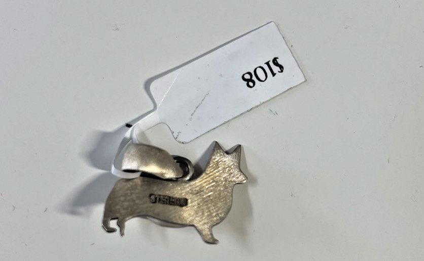 Sterling Silver Pink Conch Shell Corgi Pendant