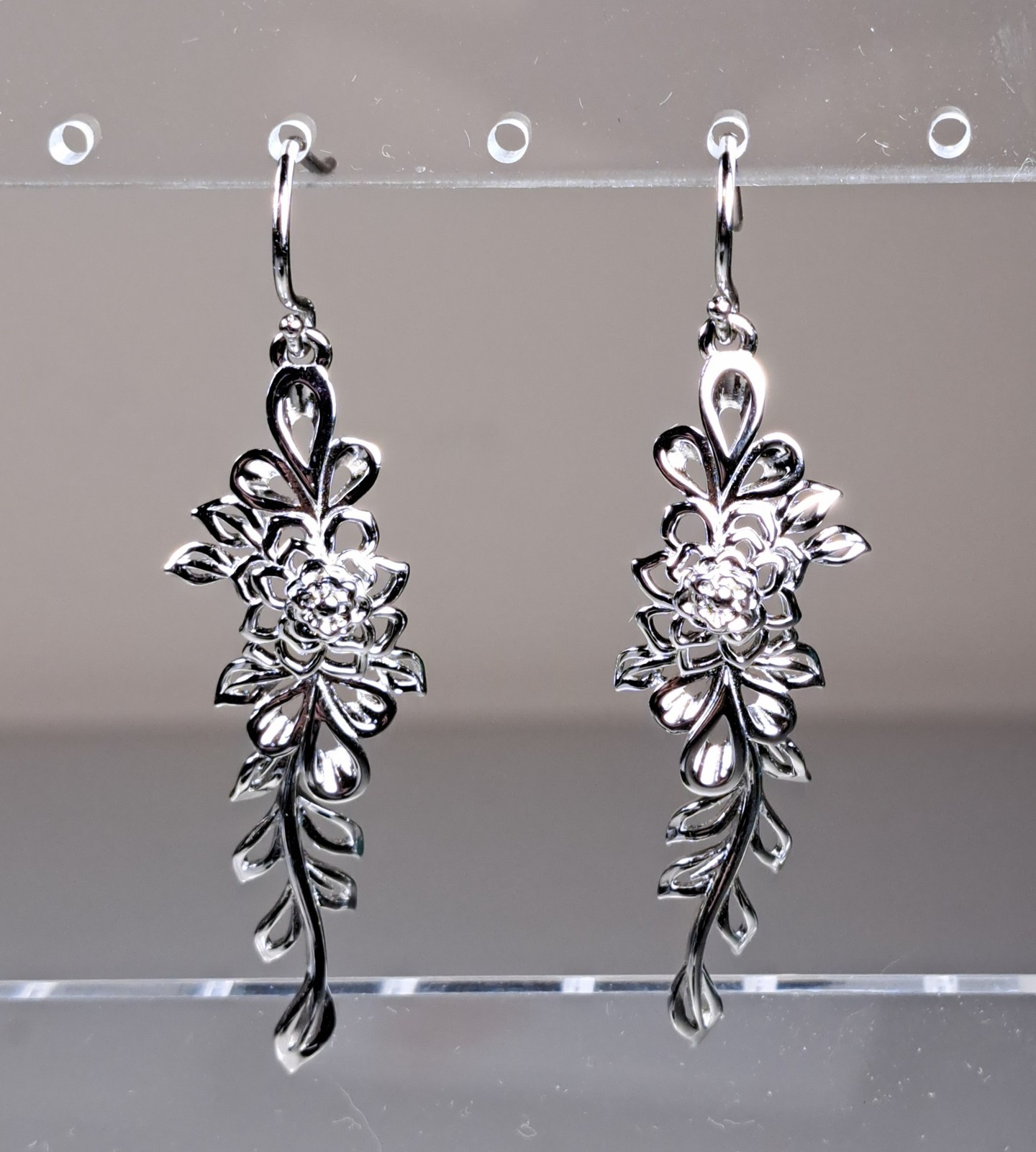 LUCY Q Lace Collection Dangle Drop Floral Earrings Rhodium/ Sterling Silver NEW