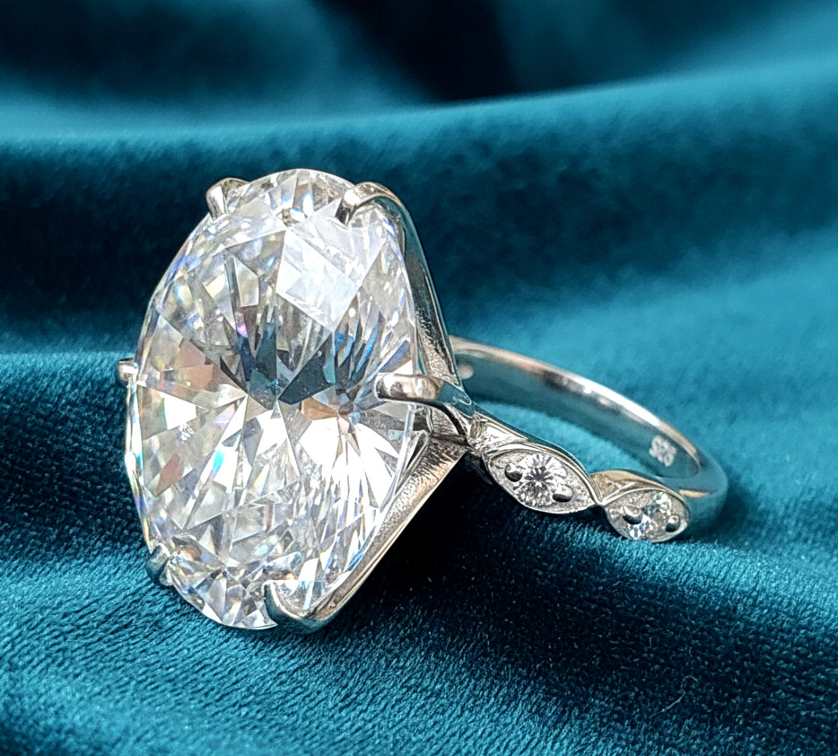 20Ct Certified White Diamond Solitaire Ring ! No Tariffs , Free Diamond Studs