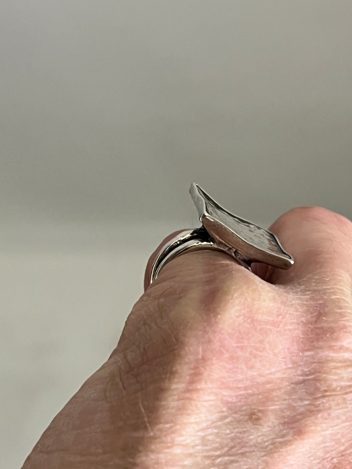 Silpada Israel square ring size 5 925 Sterling silver modernist textured EUC