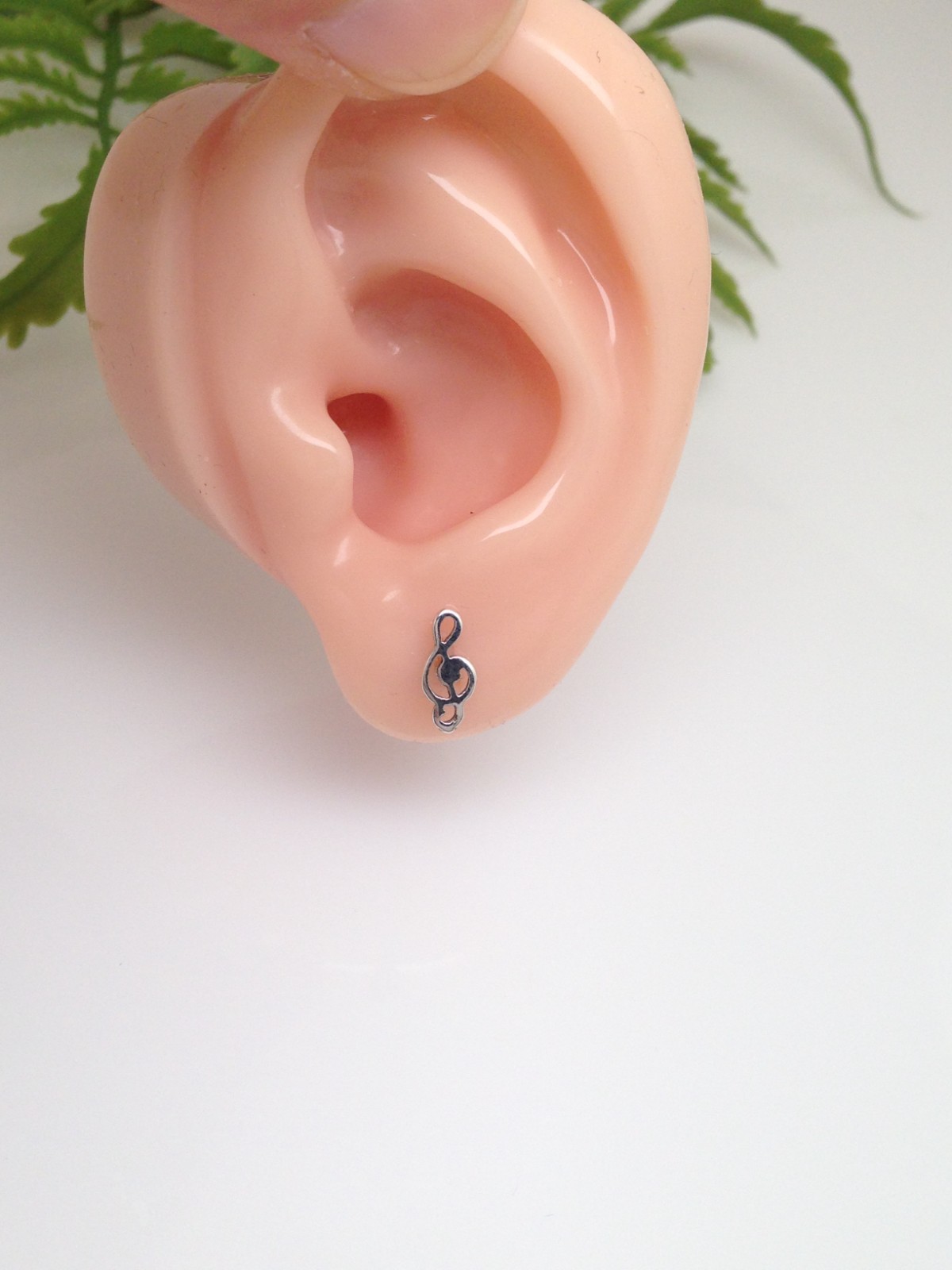 925 Sterling Silver Treble Clef Stud Earrings Music Note Tiny Dainty 9mm Unisex