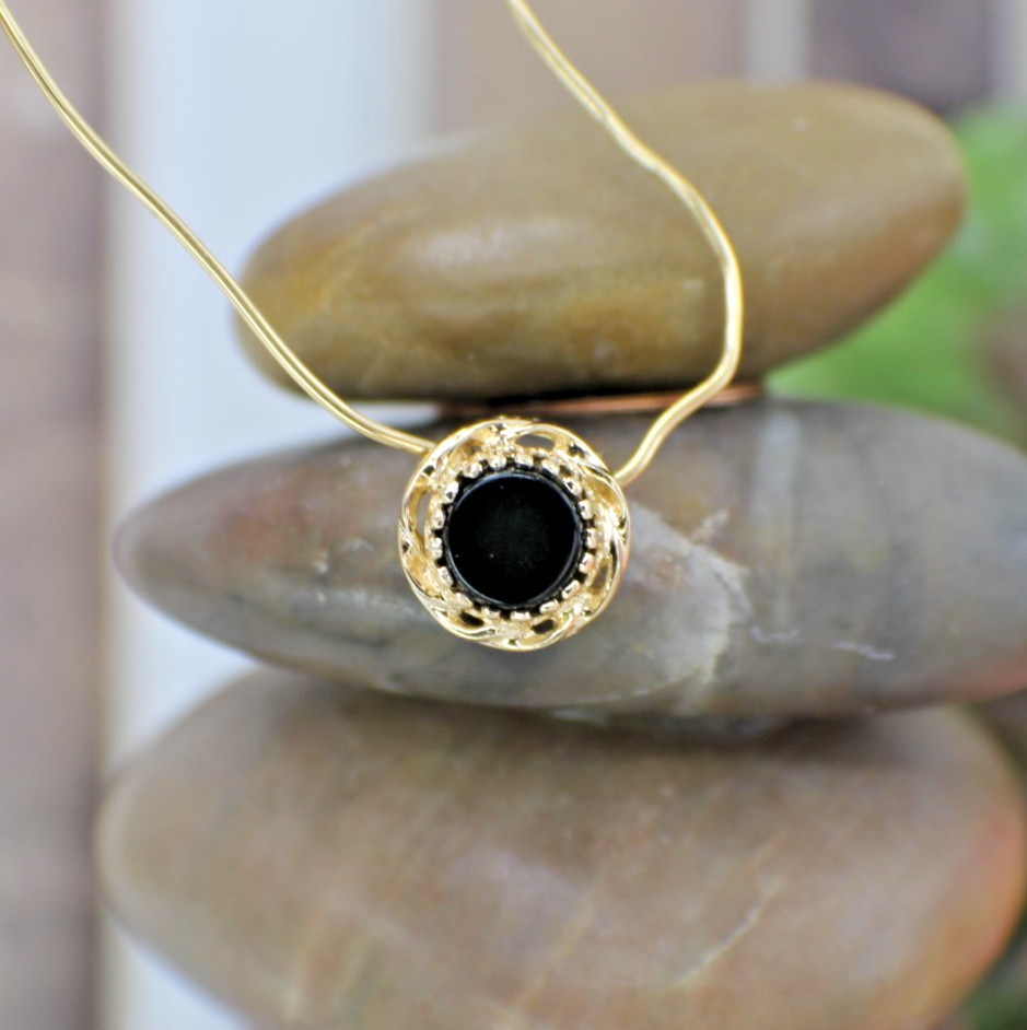 Solid 10K Yellow Gold Vintage Bracelet Slide Charm Black Onyx Round Filigree