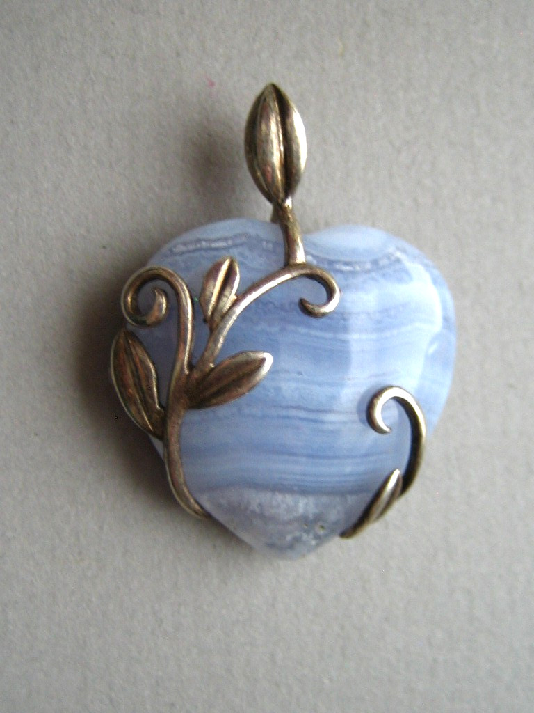 STERLING SILVER & BLUE LACE AGATE HEART PENDANT