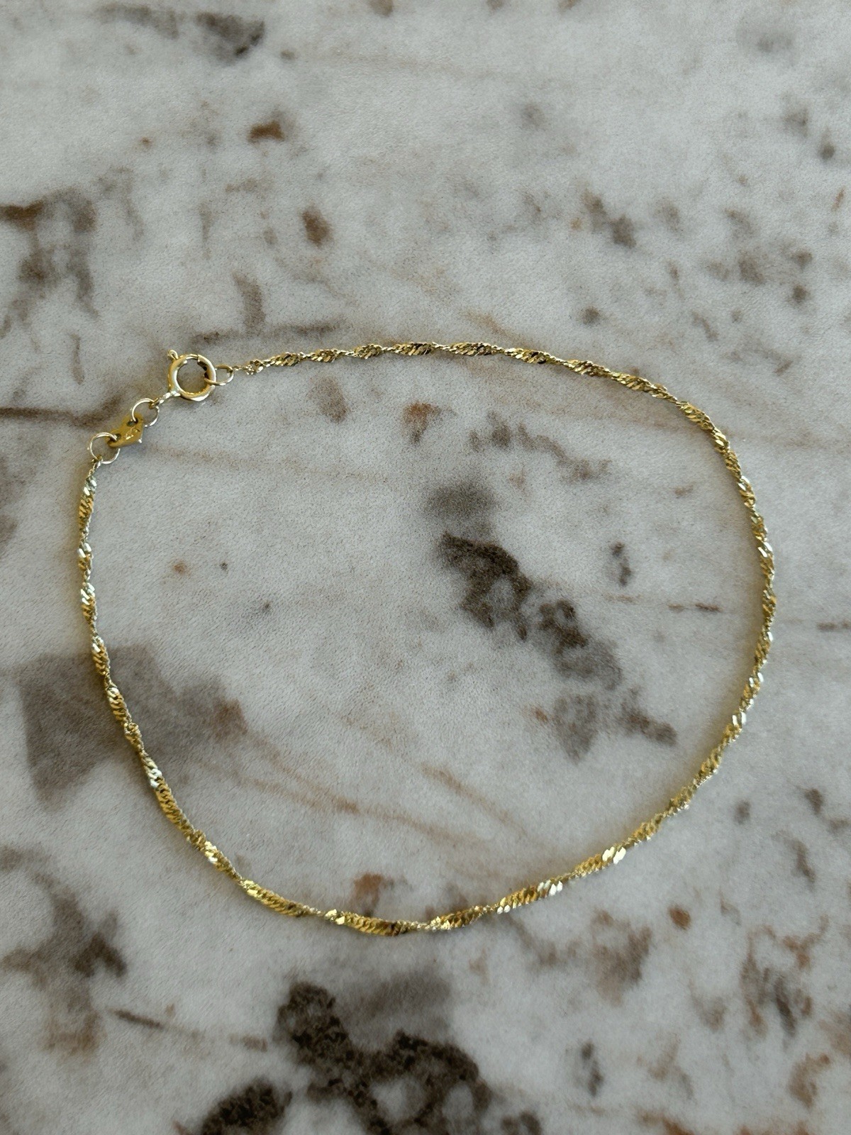 14k lovely Singapore chain gold bracelet 14k yellow gold YG excellent