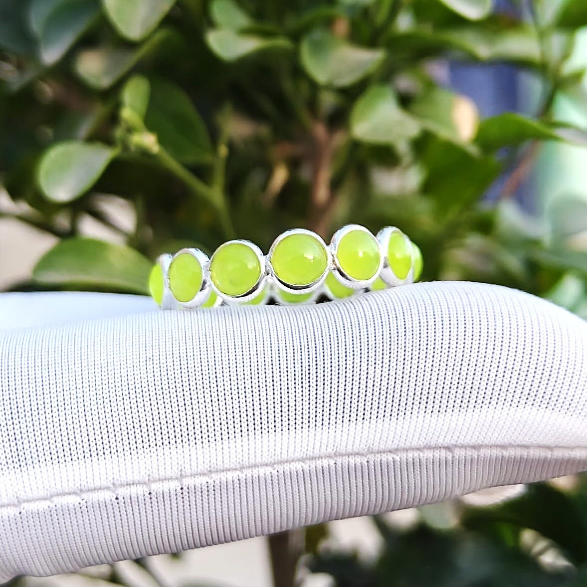 Natural Parrot Jade Gemstone Eternity Band Ring 925 Sterling Silver Fine Jewelry
