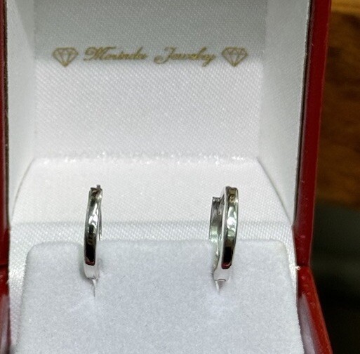 18k Solid White Gold Italy Plan Hoop Kids Adult Earrings, 1.03 grams
