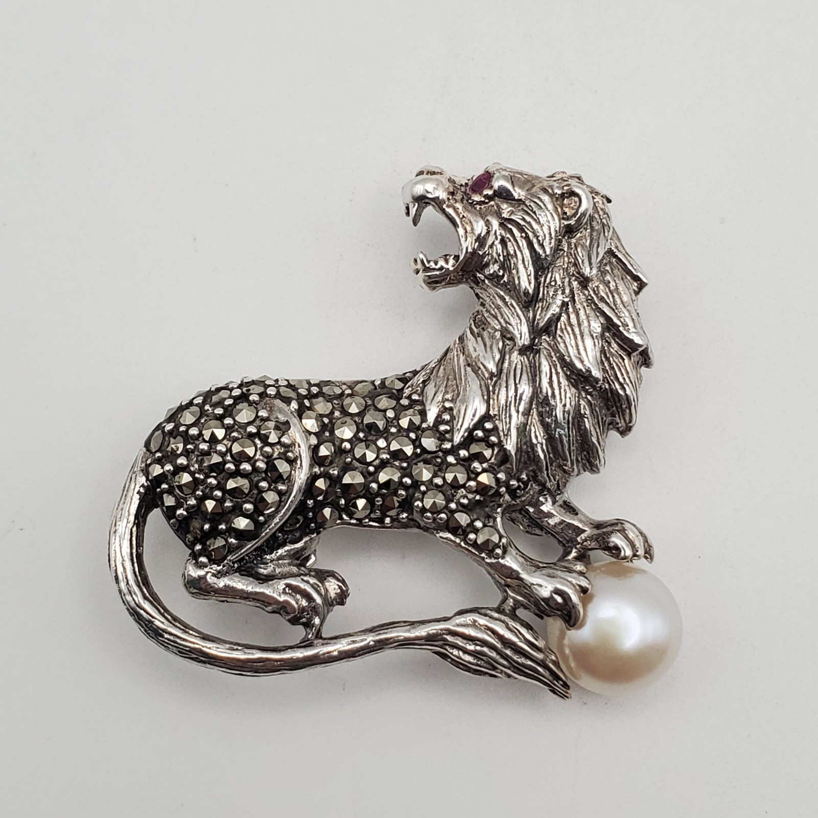 925 Sterling Silver Brooch Round Ruby Pearl Marcasite Lion Gemstone Brooch Pin