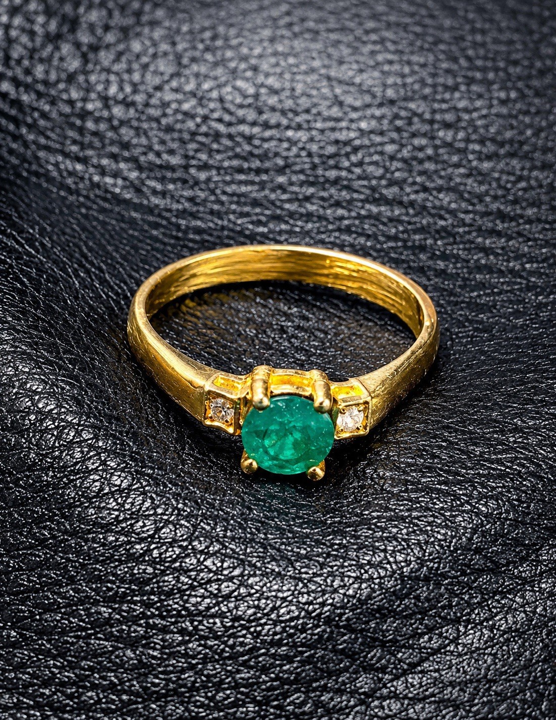 18K Yellow Gold Natural Colombian Emerald & Diamond Cocktail Ring
