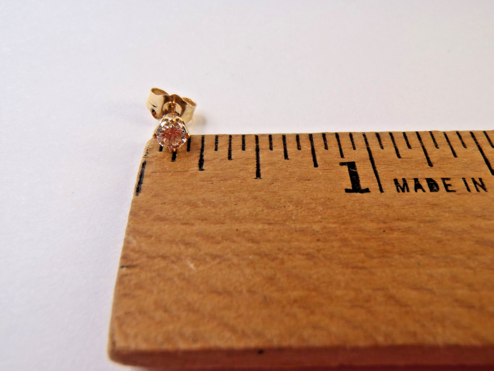 Single Natural Diamond Stud Earring Solid 14K Yellow Gold .14 Tw Male or Female