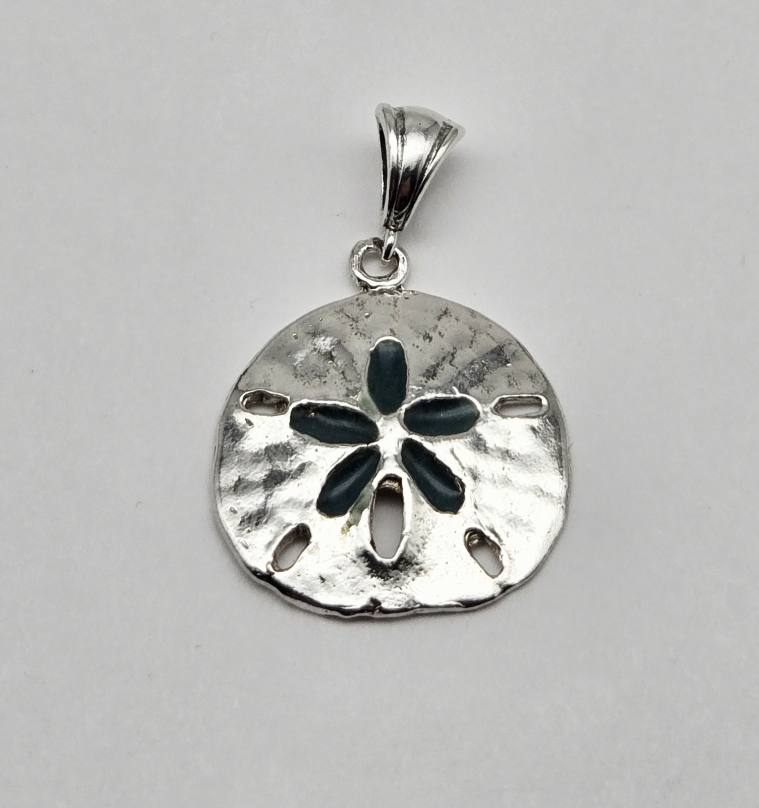 VTG Sterling Silver Sand Dollar Green Enamel Beach Ocean Sea Life Pendant – 5.8g