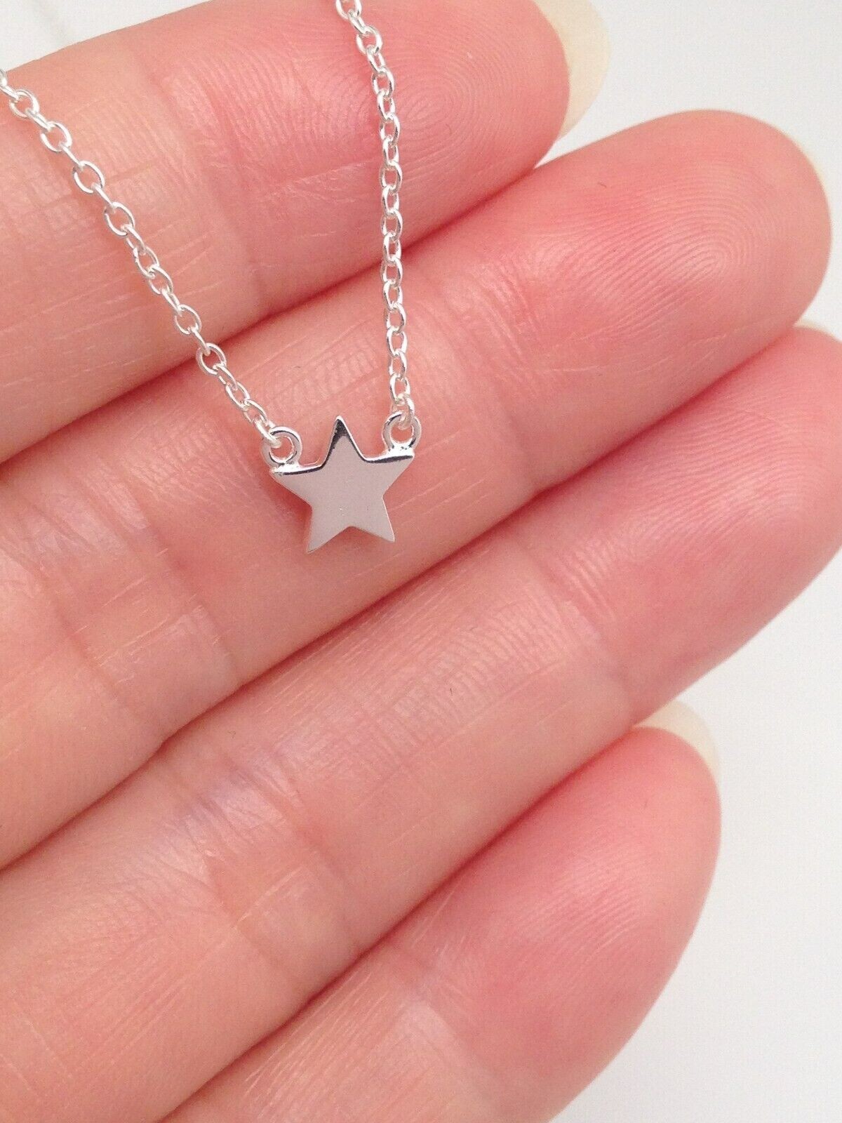925 Sterling Silver Dainty Plain Star Pendant Necklace 6mm 15.25-17.25″