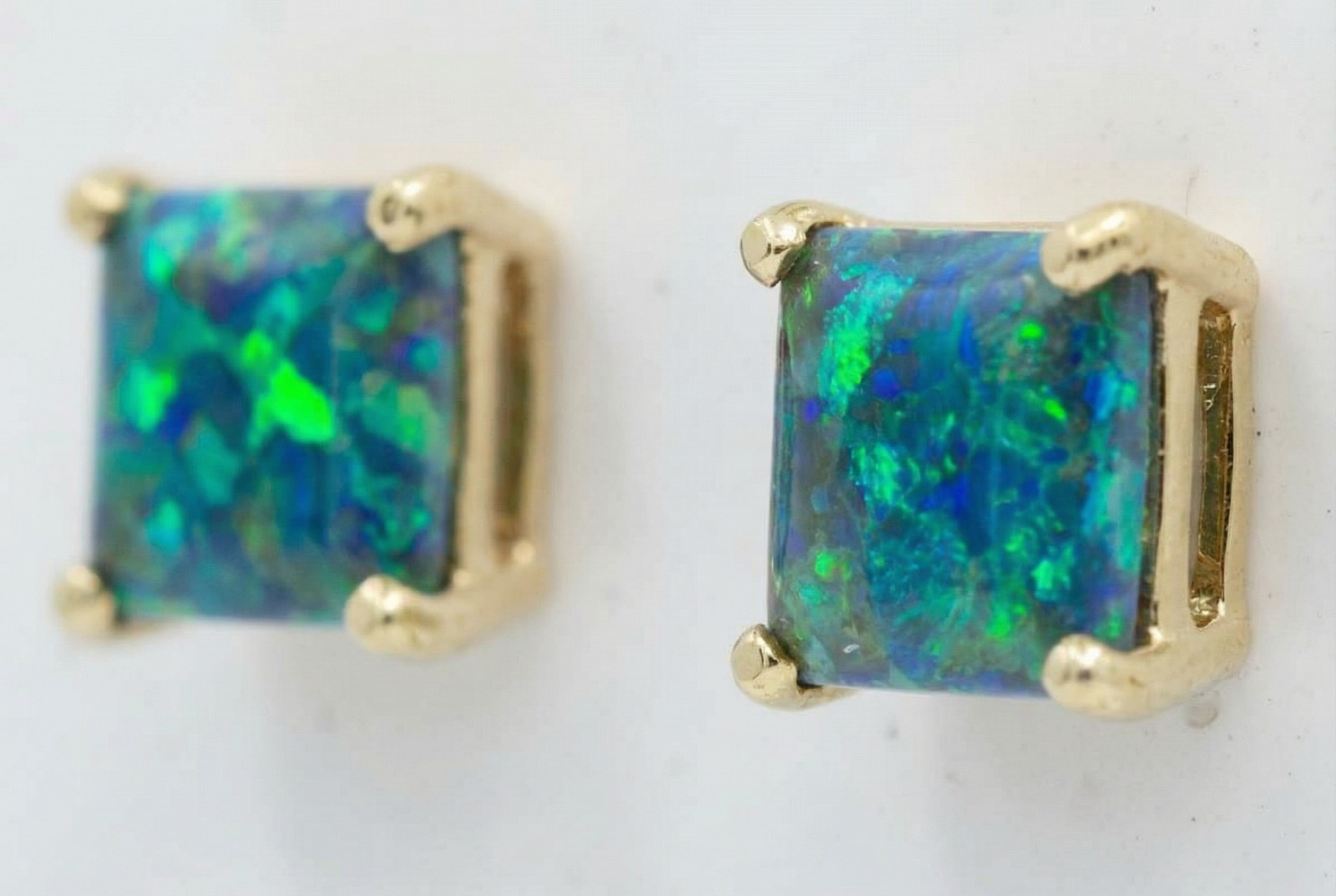 GENUINE 1.04 Cts GREEN OPAL STUD EARRINGS 14k GOLD – Made in USA -FREE APPRAISAL