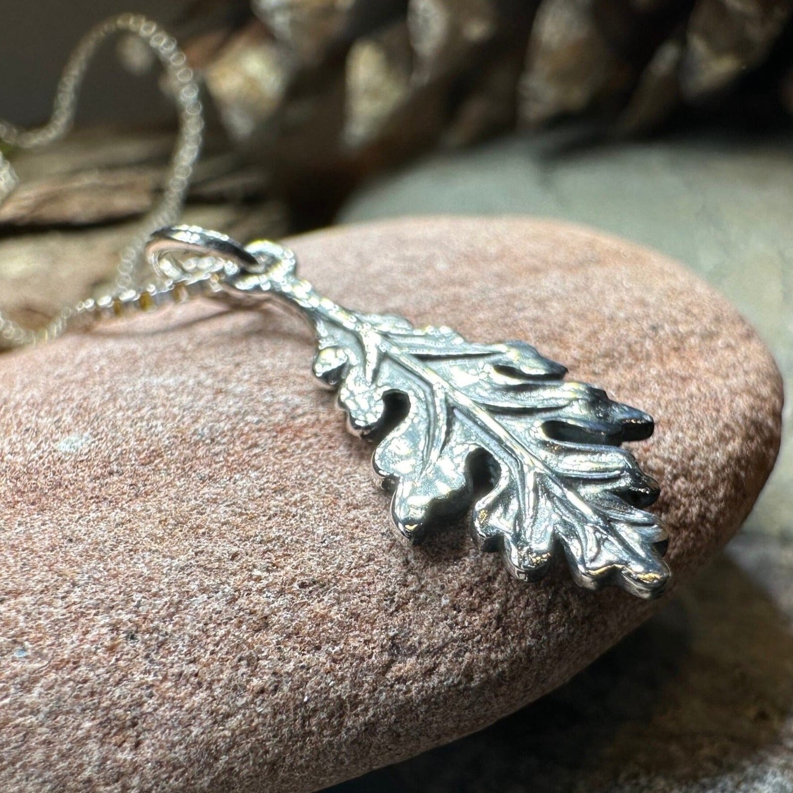Petite Realistic Oak Leaf Necklace Nature Pagan Wiccan 925 W/ FREE CHAIN