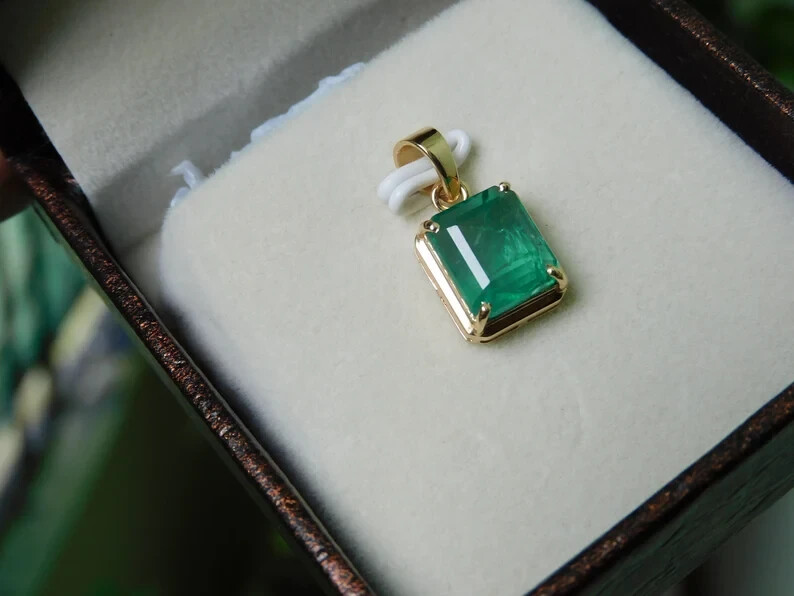 3.00Ct GIA Natural Emerald 14k Solid Yellow Gold Solitaire Women’s Gift Pendant