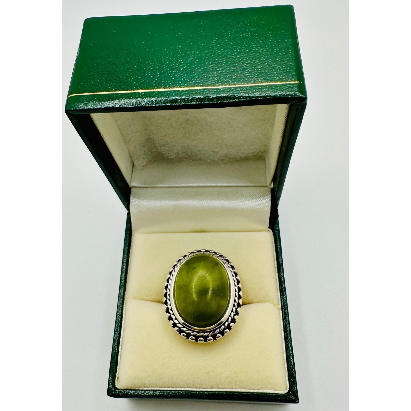 Sterling Silver Connemara Marble Ring Ireland 925 Oval Green Size 6.25 Box NIN