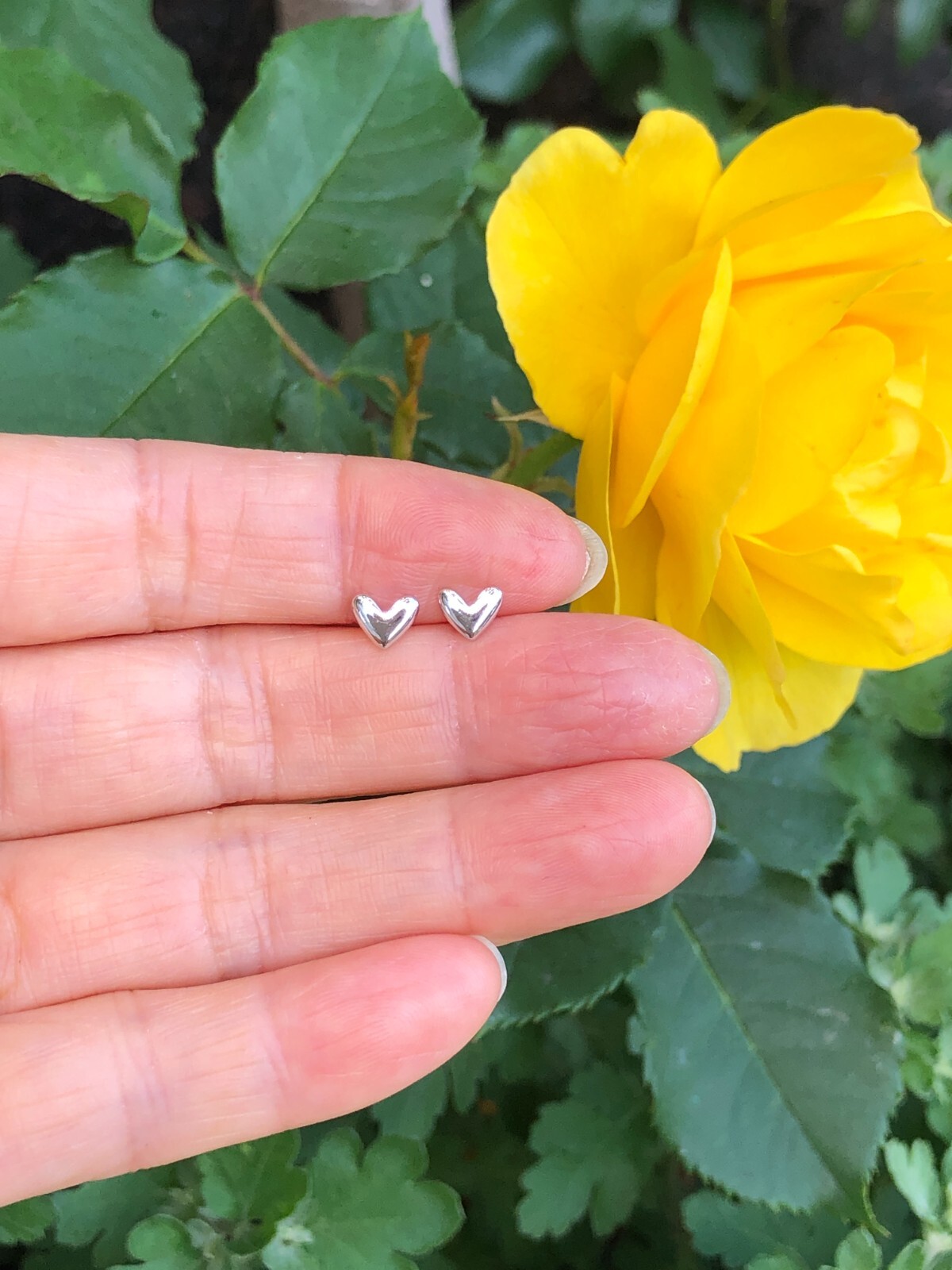 925 Sterling Silver Plain Heart Stud Earrings Dainty 4.8mm Women Girls