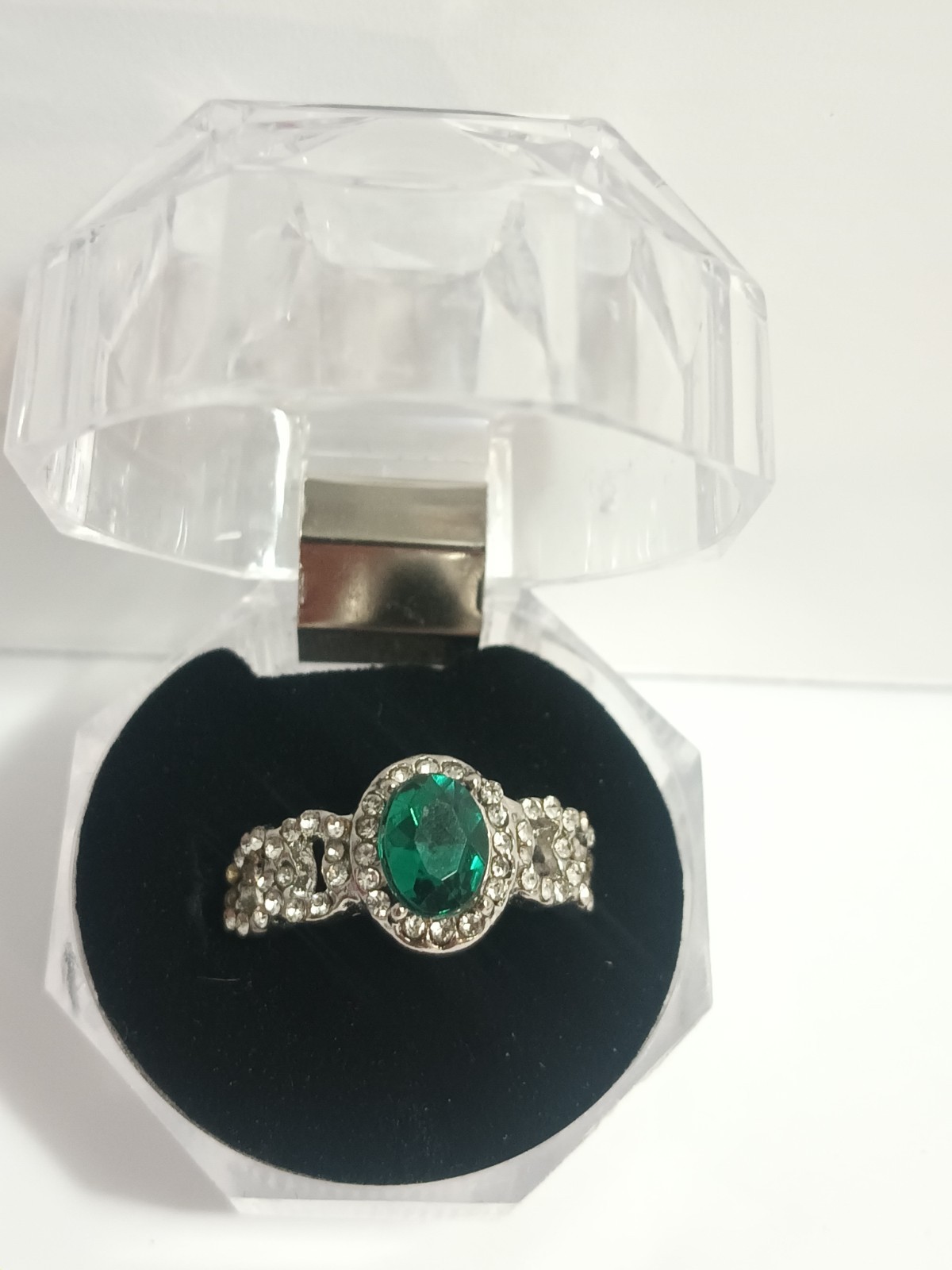 Silver Tone Ring Oval Emerald Natural Gemstone Jewelry Size 7.5 W clear acry