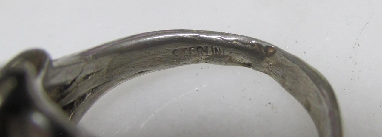 Vintage Sterling Silver Ring w/ Unknown Red Stone ~ Size 5.5 ~ 5.4g ~ 4-I651