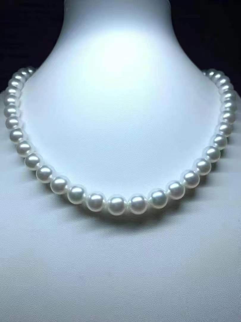 Top PSL Venus White South Sea Pearl Necklace 8.6-10.7mm Aurora Luster Japan Cert